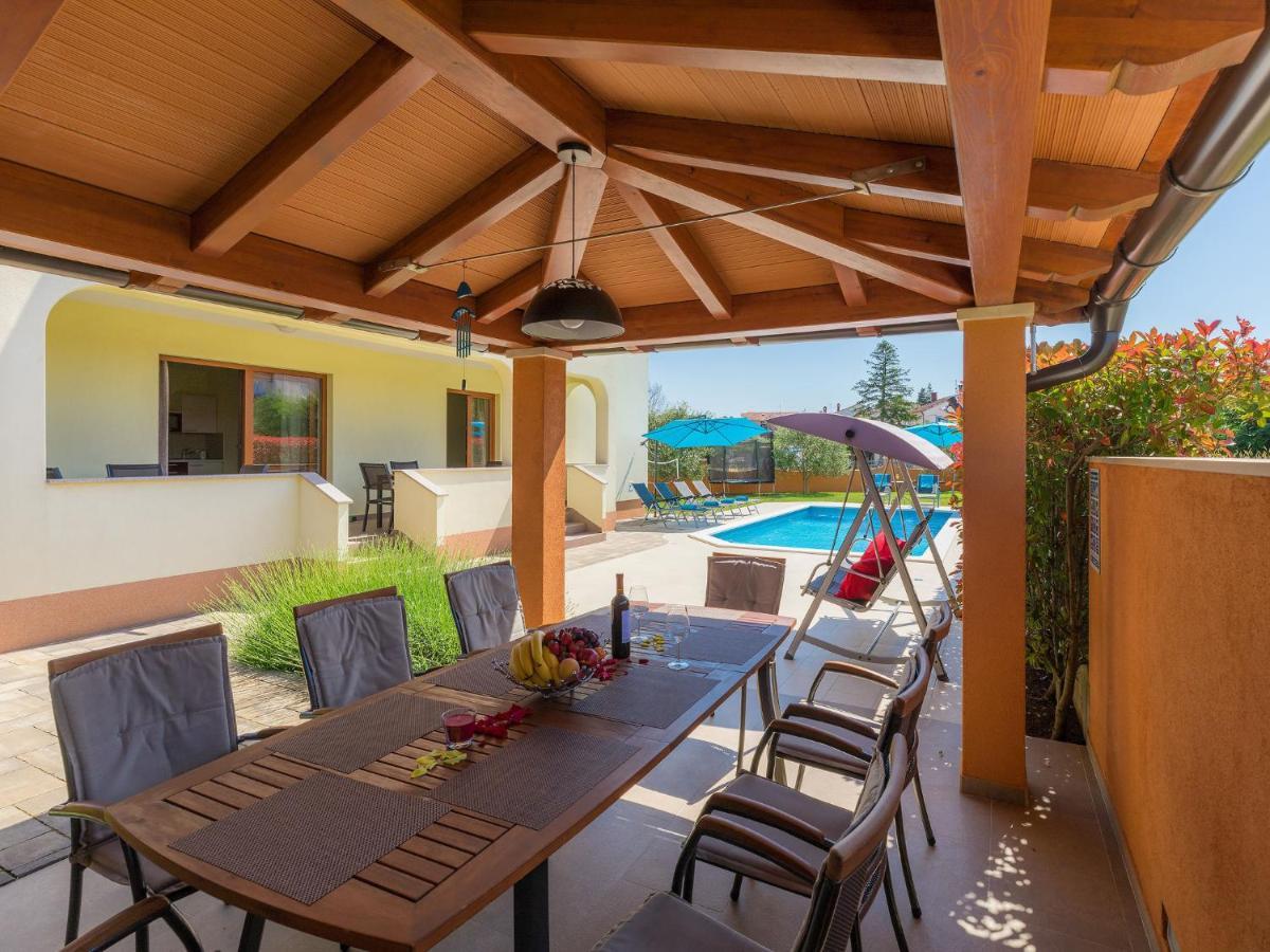 Holiday Home Linden Tree By Interhome Pula Exteriér fotografie
